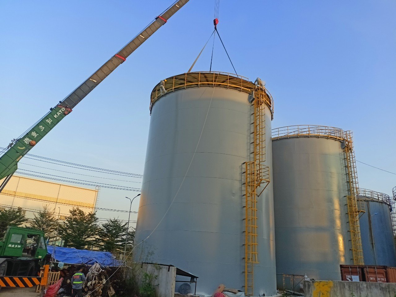 Install and commisioning for FRP product (FRP Tanks, FRP Pipe, FRP Structure, FRP Fan Stack, ...)